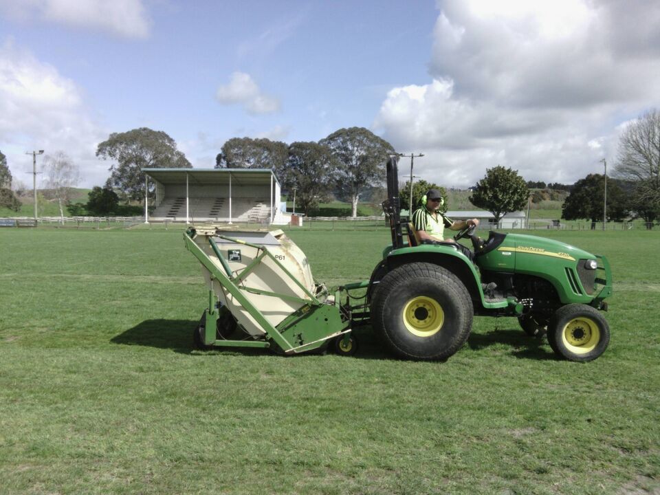 Dethatching / Scarifying